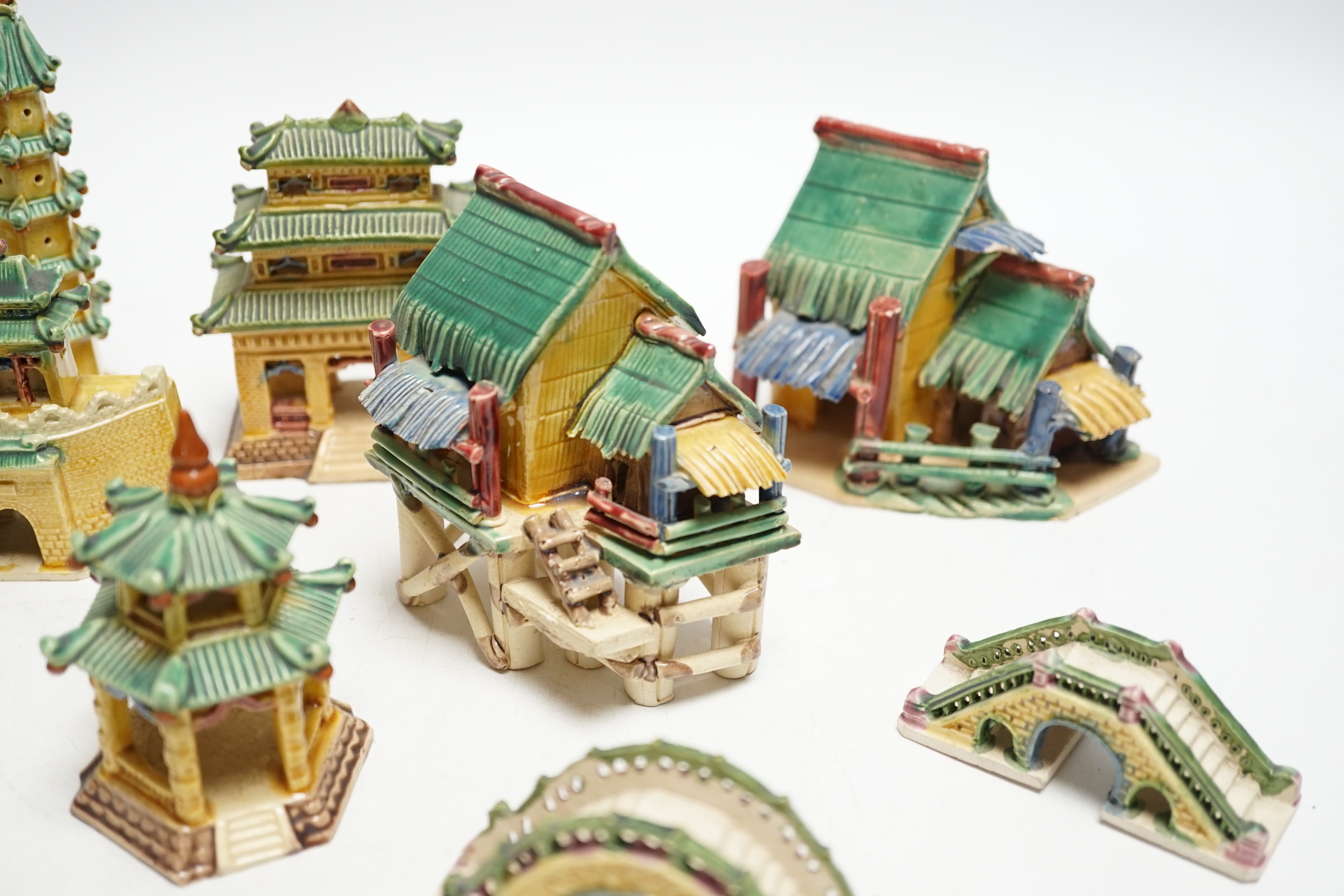 Chinese sancai glazed models of houses, a dish and a cloisonne pot, cloisonné pot 10cm high